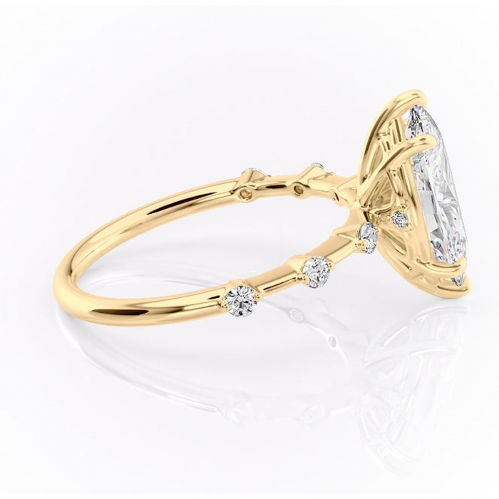 Inel de logodnă Evelina din aur Galben 14kt cu moissanite tăietură marquise – Solitar rafinată pentru profil mediu | Personalizează și configurează gratuit online [2]