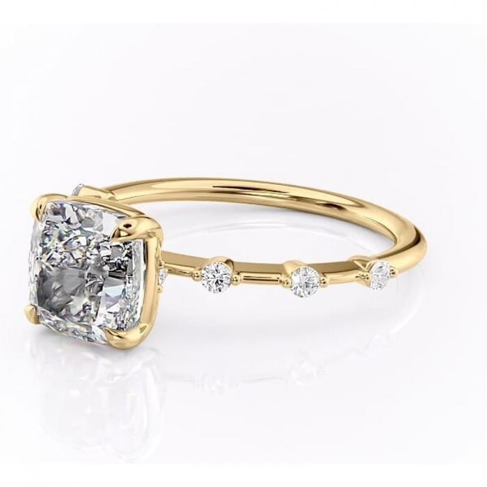 Inel de logodnă Evelina din aur Galben 14kt cu moissanite tăietură pernă – Solitar rafinată pentru profil mediu | Personalizează și configurează gratuit online [7]