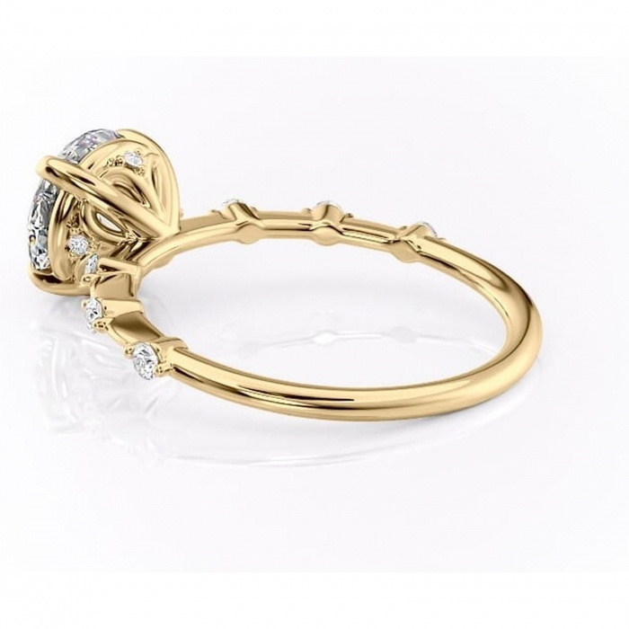 Inel de logodnă Evelina din aur Galben 14kt cu moissanite tăietură rotundă – Solitar rafinată pentru profil mediu | Personalizează și configurează gratuit online [5]