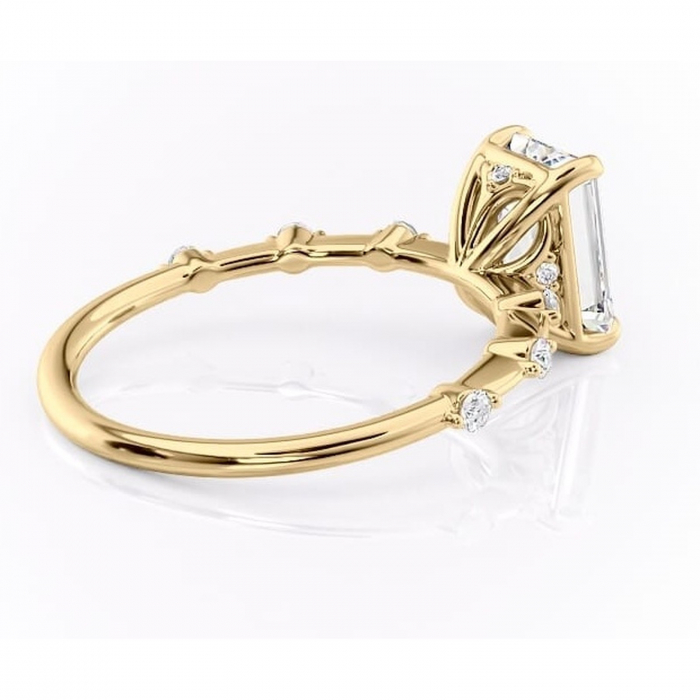 Inel de logodnă Evelina din aur Galben 14kt cu moissanite tăietură smarald – Solitar rafinată pentru profil mediu | Personalizează și configurează gratuit online [3]