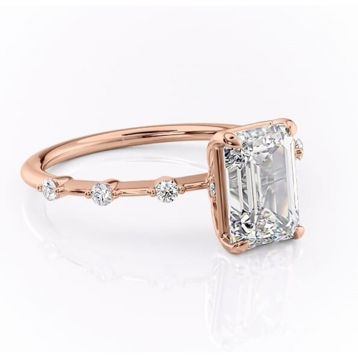 Inel de logodnă Evelina din aur Rose 18kt cu moissanite tăietură smarald – Solitar rafinată pentru profil mediu | Personalizează și configurează gratuit online [1]