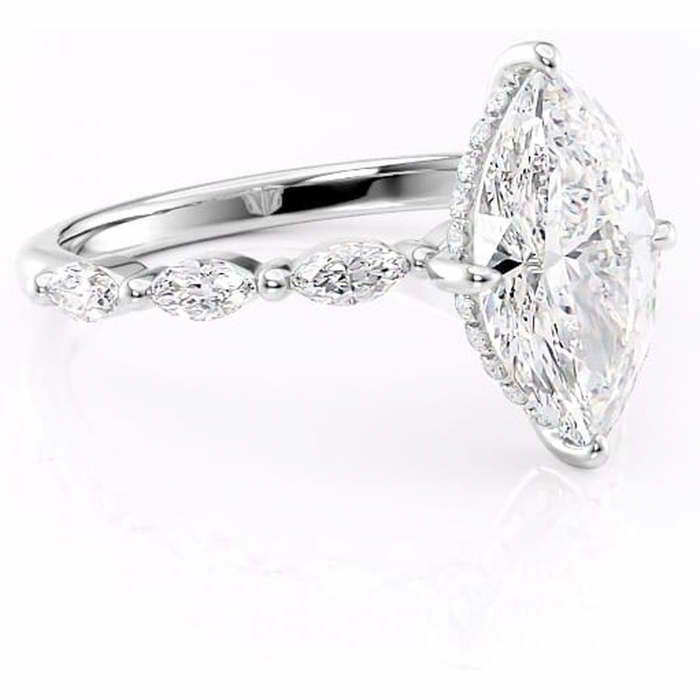 Inel de logodnă Everly din aur Alb 14kt cu moissanite tăietură marquise – Pietre laterale rafinată pentru profil înalt | Personalizează și configurează gratuit online [1]