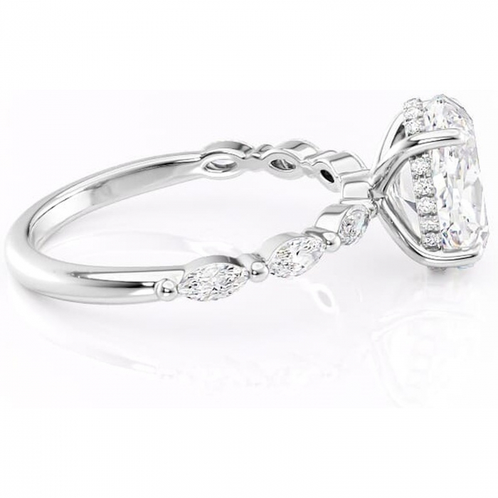 Inel de logodnă Everly din aur Alb 14kt cu moissanite tăietură ovală – Pietre laterale rafinată pentru profil înalt | Personalizează și configurează gratuit online [2]