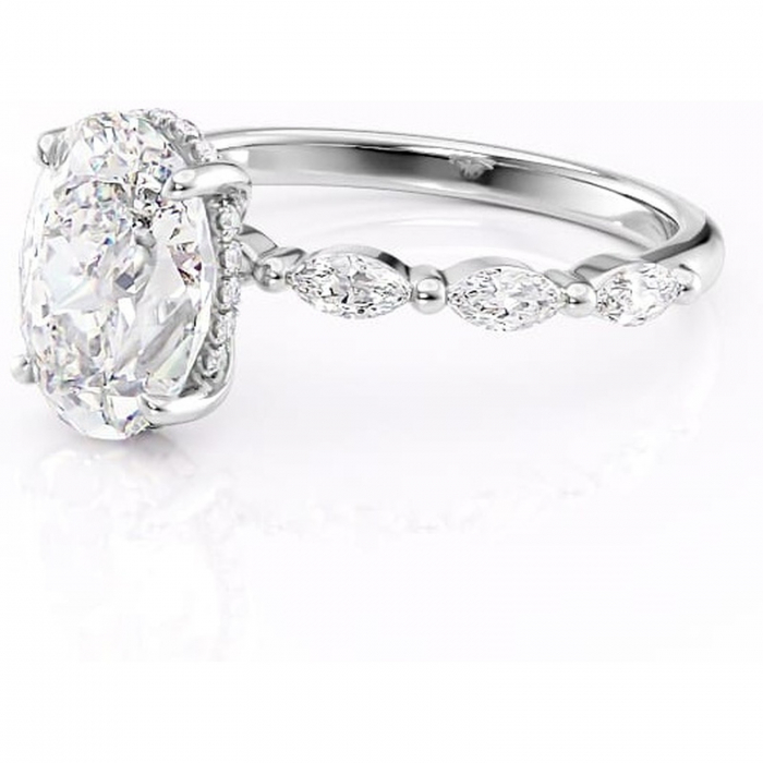 Inel de logodnă Everly din aur Alb 14kt cu moissanite tăietură ovală – Pietre laterale rafinată pentru profil înalt | Personalizează și configurează gratuit online [7]