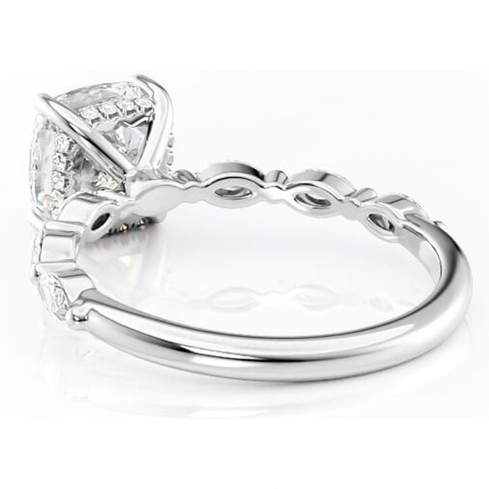Inel de logodnă Everly din aur Alb 14kt cu moissanite tăietură pernă – Pietre laterale rafinată pentru profil înalt | Personalizează și configurează gratuit online [4]