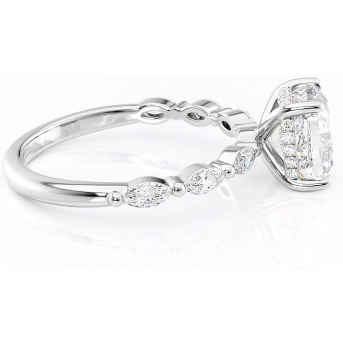 Inel de logodnă Everly din aur Alb 14kt cu moissanite tăietură pernă – Pietre laterale rafinată pentru profil înalt | Personalizează și configurează gratuit online [2]