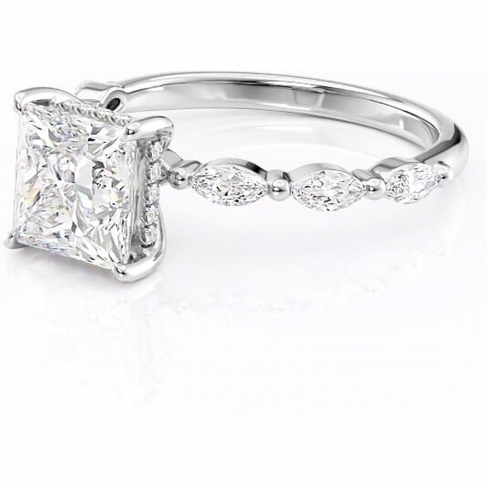 Inel de logodnă Everly din aur Alb 18kt cu moissanite tăietură princess – Pietre laterale rafinată pentru profil înalt | Personalizează și configurează gratuit online [7]