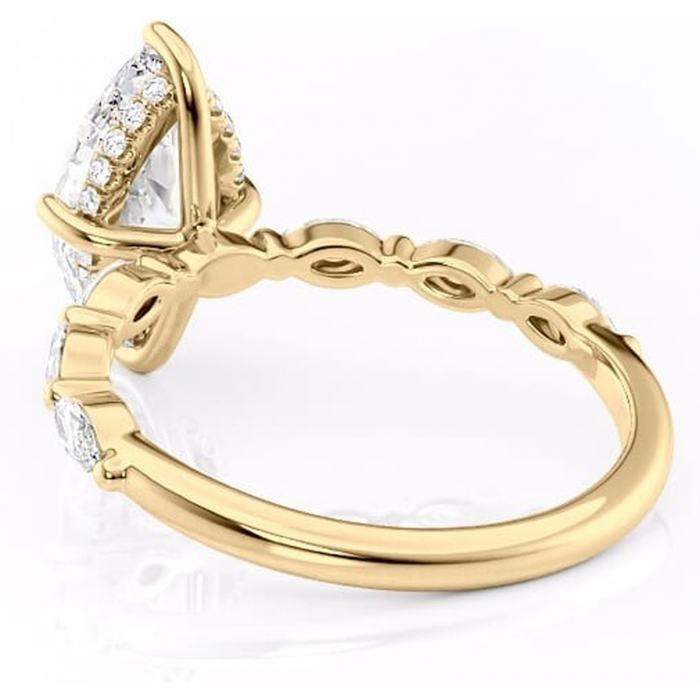 Inel de logodnă Everly din aur Galben 14kt cu moissanite tăietură marquise – Pietre laterale rafinată pentru profil înalt | Personalizează și configurează gratuit online [4]
