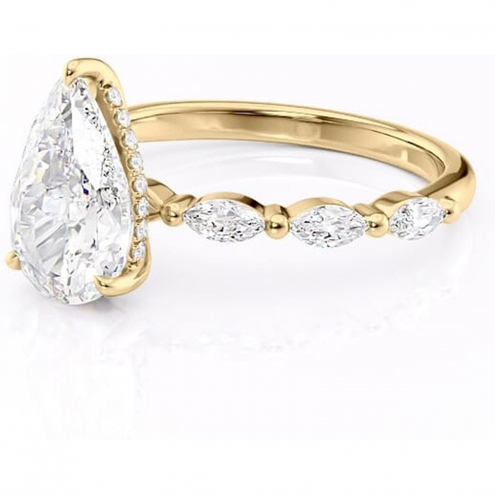 Inel de logodnă Everly din aur Galben 18kt cu moissanite tăietură pară – Pietre laterale rafinată pentru profil înalt | Personalizează și configurează gratuit online [7]