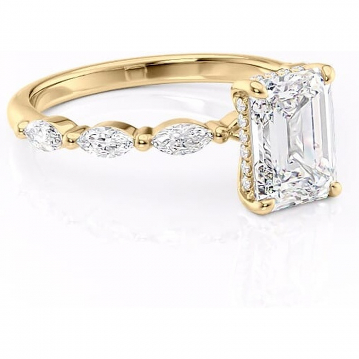 Inel de logodnă Everly din aur Galben 14kt cu moissanite tăietură smarald – Pietre laterale rafinată pentru profil înalt | Personalizează și configurează gratuit online [1]