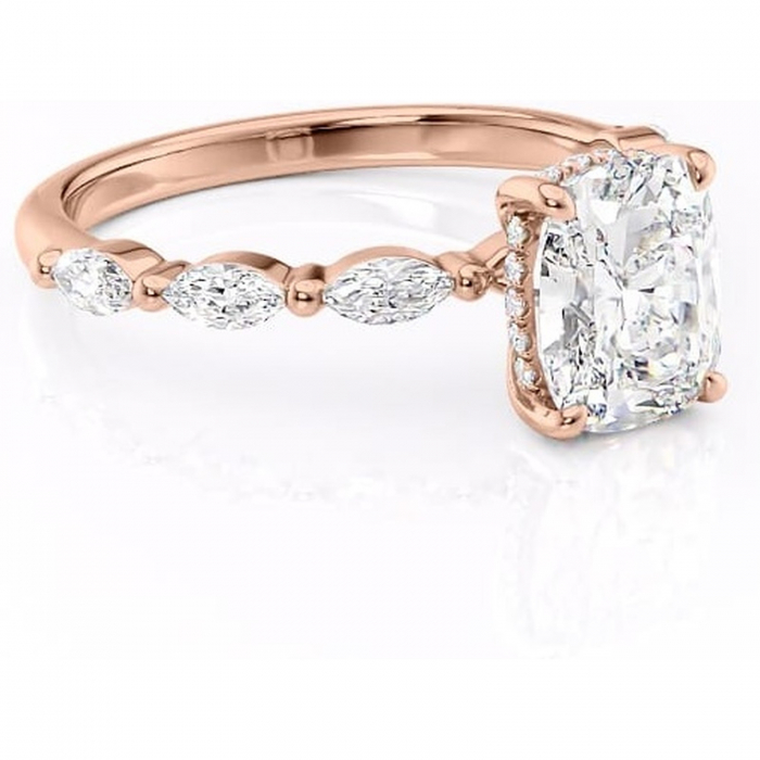 Inel de logodnă Everly din aur Rose 14kt cu moissanite tăietură asscher – Pietre laterale rafinată pentru profil înalt | Personalizează și configurează gratuit online [1]