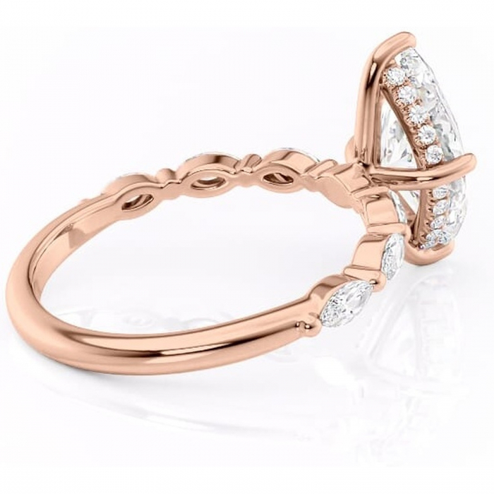 Inel de logodnă Everly din aur Rose 18kt cu moissanite tăietură marquise – Pietre laterale rafinată pentru profil înalt | Personalizează și configurează gratuit online [3]