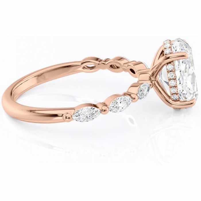 Inel de logodnă Everly din aur Rose 14kt cu moissanite tăietură ovală – Pietre laterale rafinată pentru profil înalt | Personalizează și configurează gratuit online [2]