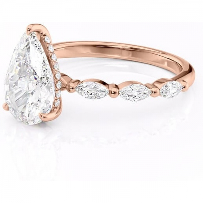 Inel de logodnă Everly din aur Rose 18kt cu moissanite tăietură pară – Pietre laterale rafinată pentru profil înalt | Personalizează și configurează gratuit online [7]