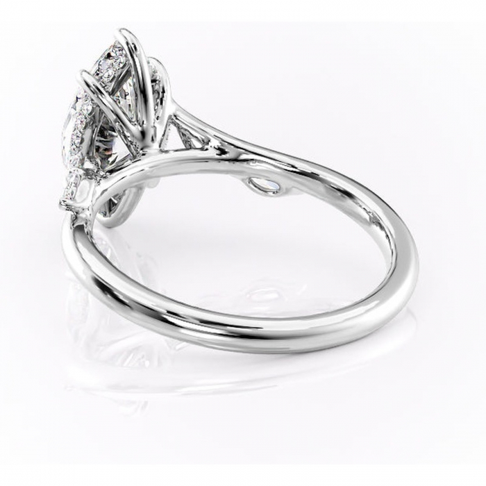 Inel de logodnă Faelynn din aur Alb 14kt cu moissanite tăietură marquise – Pietre laterale rafinată pentru profil înalt | Personalizează și configurează gratuit online [4]