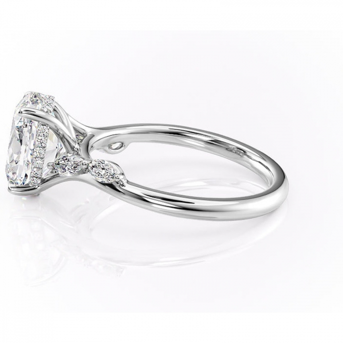 Inel de logodnă Faelynn din aur Alb 14kt cu moissanite tăietură ovală – Pietre laterale rafinată pentru profil înalt | Personalizează și configurează gratuit online [6]