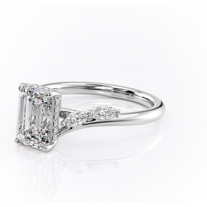 Inel de logodnă Faelynn din aur Alb 14kt cu moissanite tăietură smarald – Pietre laterale rafinată pentru profil înalt | Personalizează și configurează gratuit online [7]