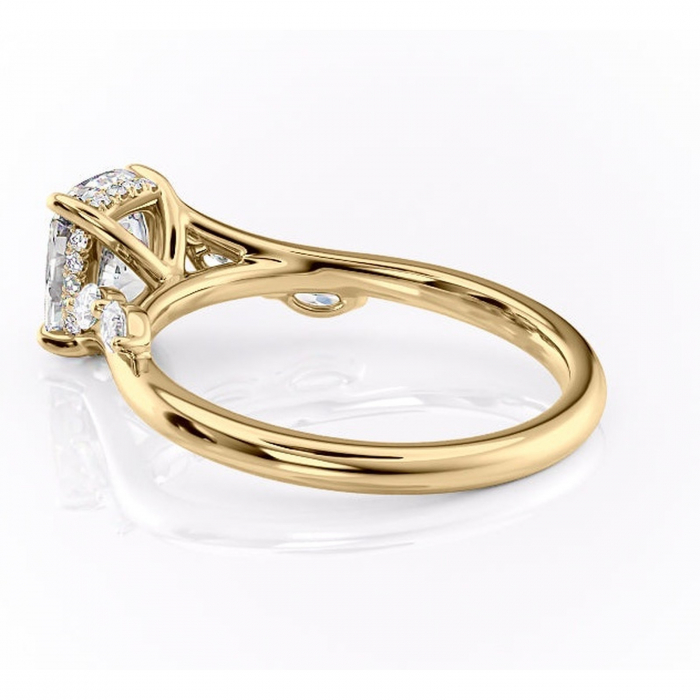 Inel de logodnă Faelynn din aur Galben 14kt cu moissanite tăietură asscher – Pietre laterale rafinată pentru profil înalt | Personalizează și configurează gratuit online [5]