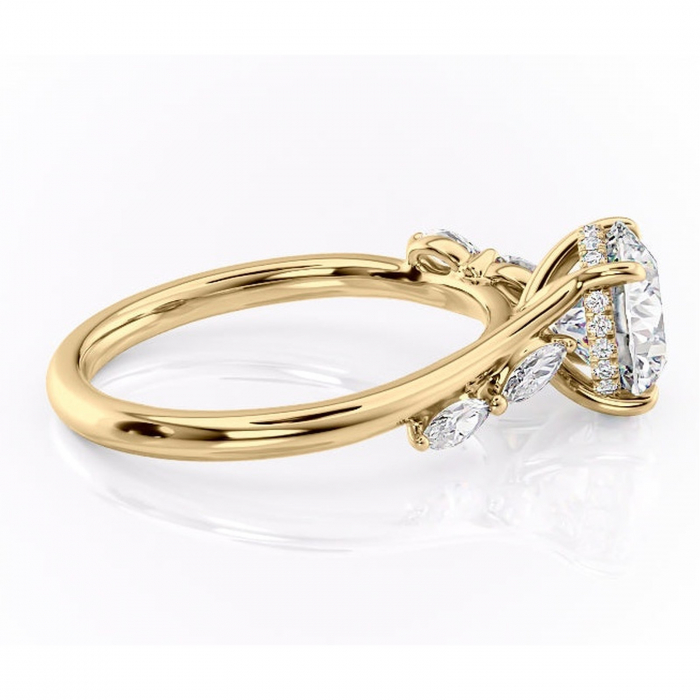 Inel de logodnă Faelynn din aur Galben 14kt cu moissanite tăietură rotundă – Pietre laterale rafinată pentru profil înalt | Personalizează și configurează gratuit online [2]