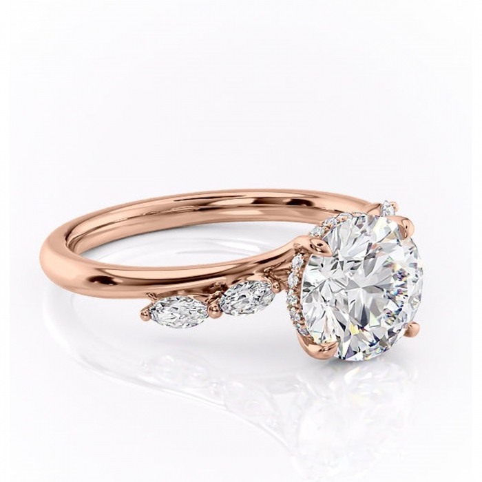 Inel de logodnă Faelynn din aur Rose 14kt cu moissanite tăietură rotundă – Pietre laterale rafinată pentru profil înalt | Personalizează și configurează gratuit online [1]