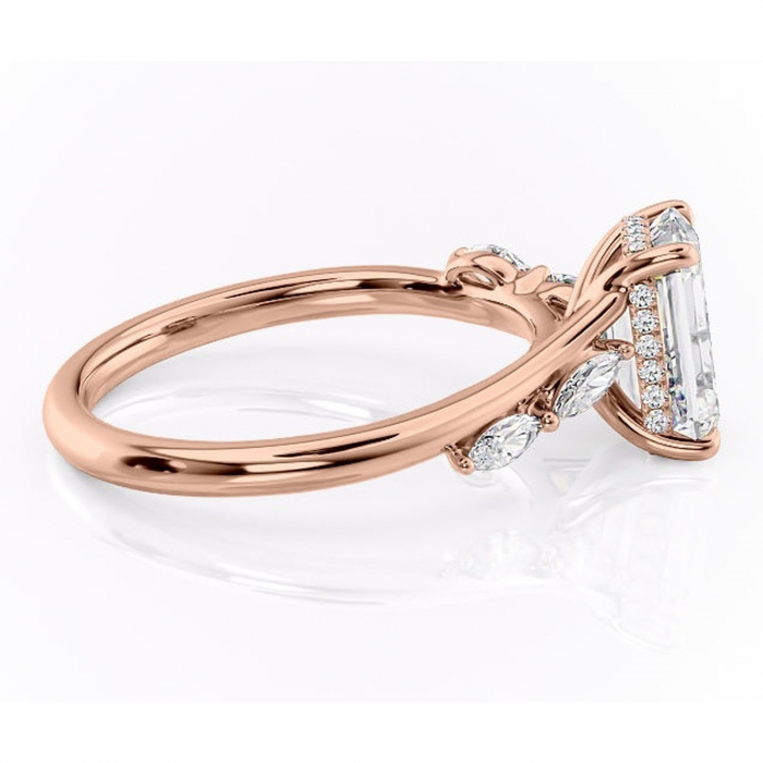 Inel de logodnă Faelynn din aur Rose 14kt cu moissanite tăietură smarald – Pietre laterale rafinată pentru profil înalt | Personalizează și configurează gratuit online [2]