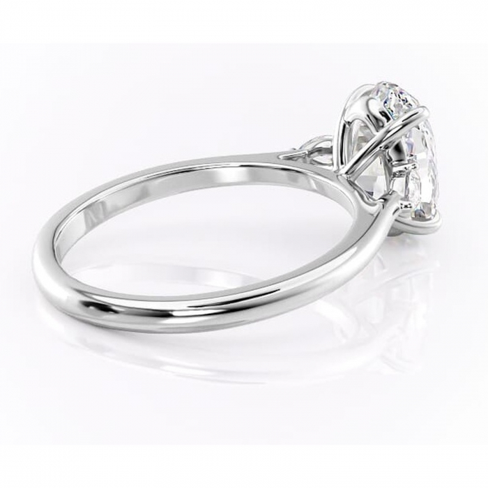 Inel de logodnă Felicity din aur Alb 14kt cu moissanite tăietură ovală – Solitar rafinată pentru profil înalt | Personalizează și configurează gratuit online [3]