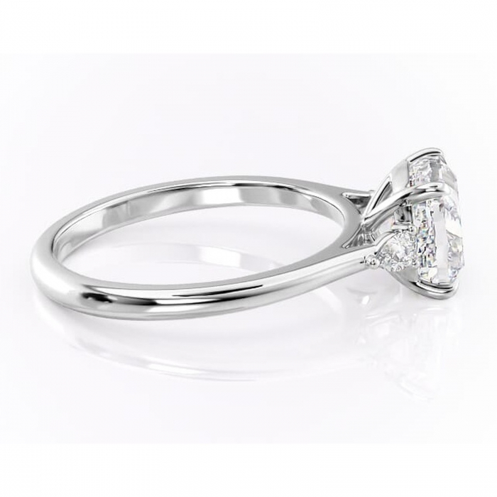 Inel de logodnă Felicity din aur Alb 14kt cu moissanite tăietură pernă – Solitar rafinată pentru profil înalt | Personalizează și configurează gratuit online [2]