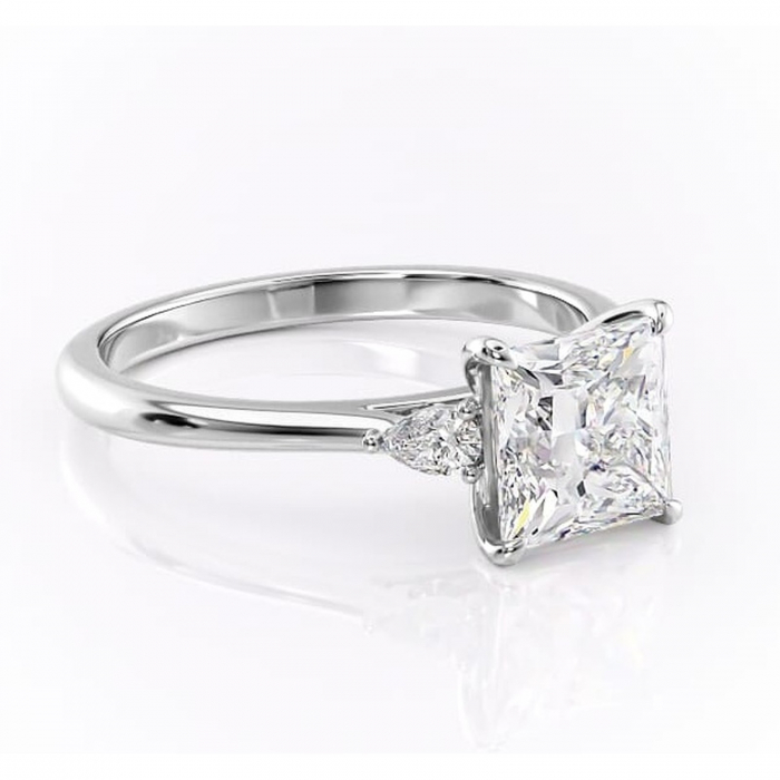 Inel de logodnă Felicity din aur Alb 14kt cu moissanite tăietură princess – Solitar rafinată pentru profil înalt | Personalizează și configurează gratuit online [1]