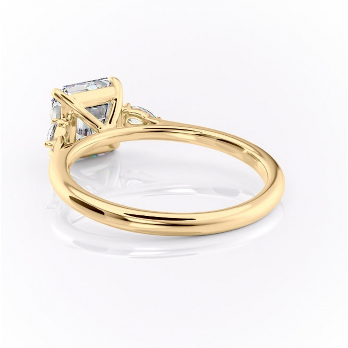 Inel de logodnă Felicity din aur Galben 18kt cu moissanite tăietură asscher – Solitar rafinată pentru profil înalt | Personalizează și configurează gratuit online [4]