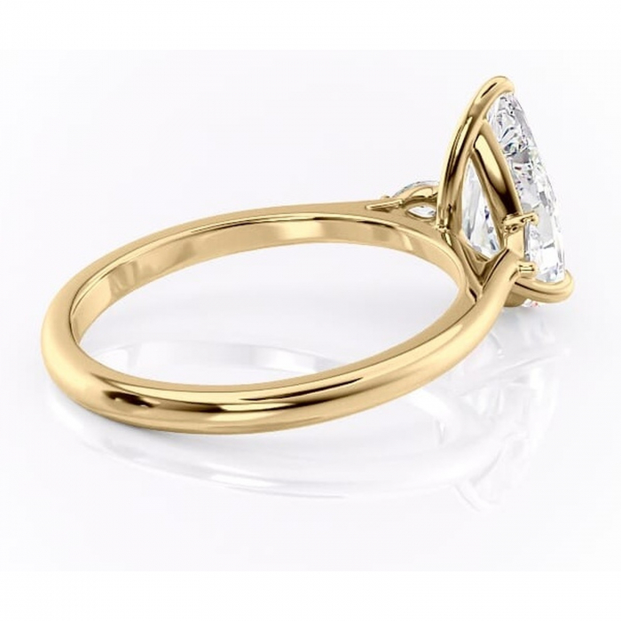 Inel de logodnă Felicity din aur Galben 18kt cu moissanite tăietură pară – Solitar rafinată pentru profil înalt | Personalizează și configurează gratuit online [3]