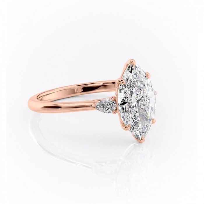 Inel de logodnă Felicity din aur Rose 14kt cu moissanite tăietură marquise – Solitar rafinată pentru profil înalt | Personalizează și configurează gratuit online [1]