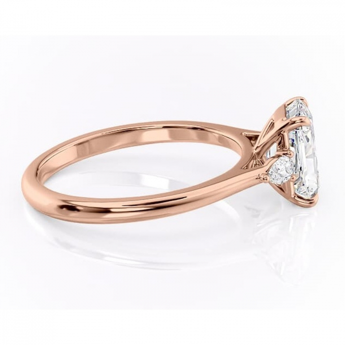 Inel de logodnă Felicity din aur Rose 14kt cu moissanite tăietură radiantă – Solitar rafinată pentru profil înalt | Personalizează și configurează gratuit online [2]