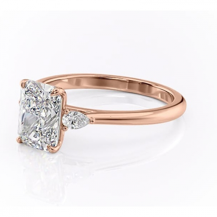 Inel de logodnă Felicity din aur Rose 14kt cu moissanite tăietură radiantă – Solitar rafinată pentru profil înalt | Personalizează și configurează gratuit online [7]