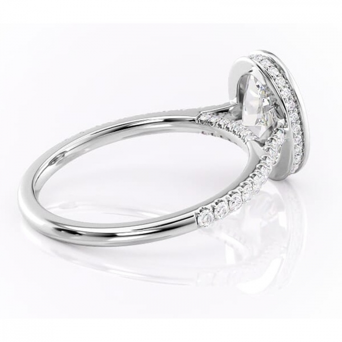 Inel de logodnă Fernelle din aur Alb 14kt cu moissanite tăietură ovală – Montură închisă rafinată pentru profil înalt | Personalizează și configurează gratuit online [3]