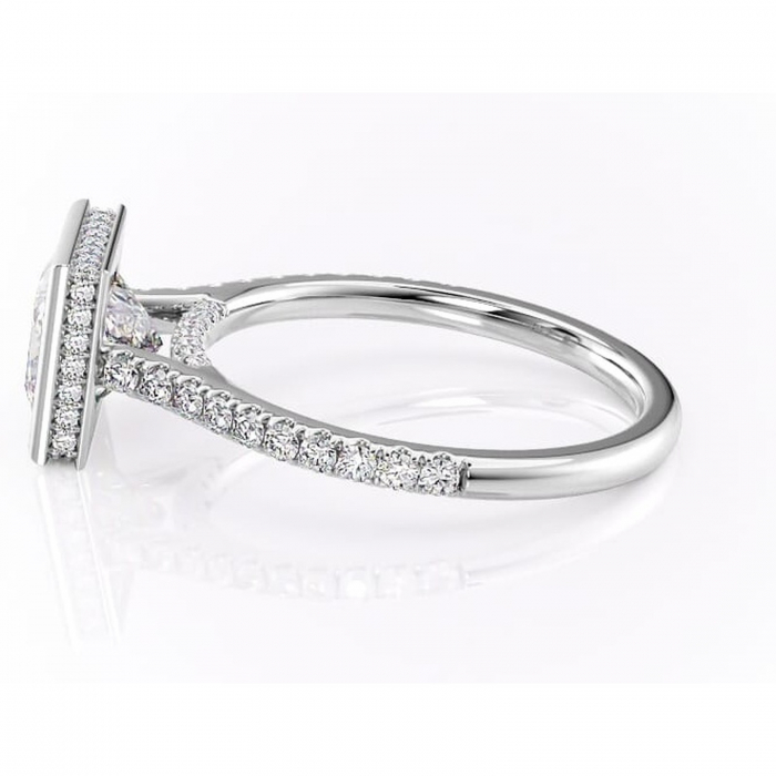 Inel de logodnă Fernelle din aur Alb 18kt cu moissanite tăietură princess – Montură închisă rafinată pentru profil înalt | Personalizează și configurează gratuit online [6]