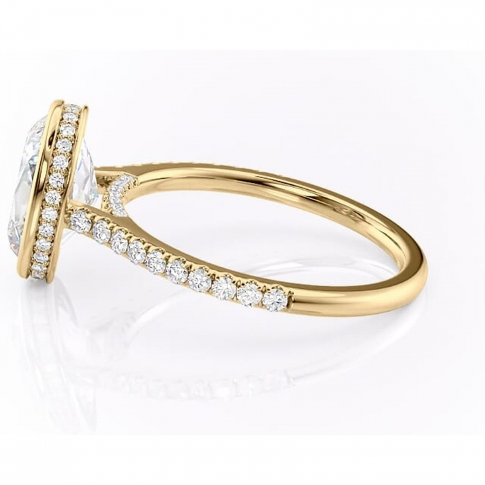 Inel de logodnă Fernelle din aur Galben 14kt cu moissanite tăietură ovală – Montură închisă rafinată pentru profil înalt | Personalizează și configurează gratuit online [6]