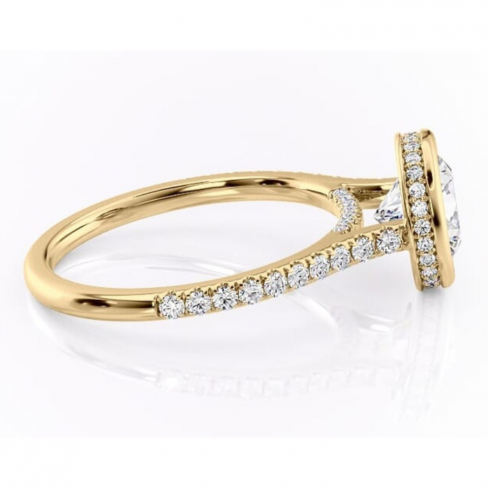 Inel de logodnă Fernelle din aur Galben 14kt cu moissanite tăietură rotundă – Montură închisă rafinată pentru profil înalt | Personalizează și configurează gratuit online [2]