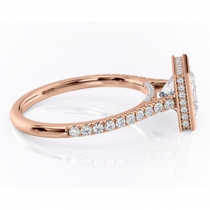 Inel de logodnă Fernelle din aur Rose 18kt cu moissanite tăietură princess – Montură închisă rafinată pentru profil înalt | Personalizează și configurează gratuit online [2]
