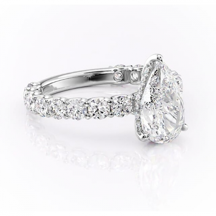 Inel de logodnă Floralie din aur Alb 18kt cu moissanite tăietură pară – Pietre laterale excepțional | Personalizează și configurează gratuit online [1]