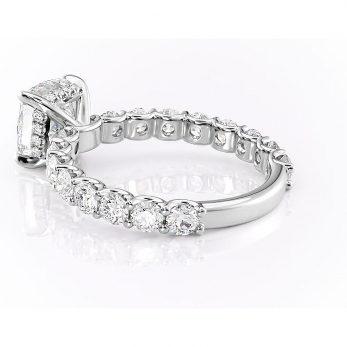 Inel de logodnă Floralie din aur Alb 14kt cu moissanite tăietură pernă – Pietre laterale excepțional | Personalizează și configurează gratuit online [5]