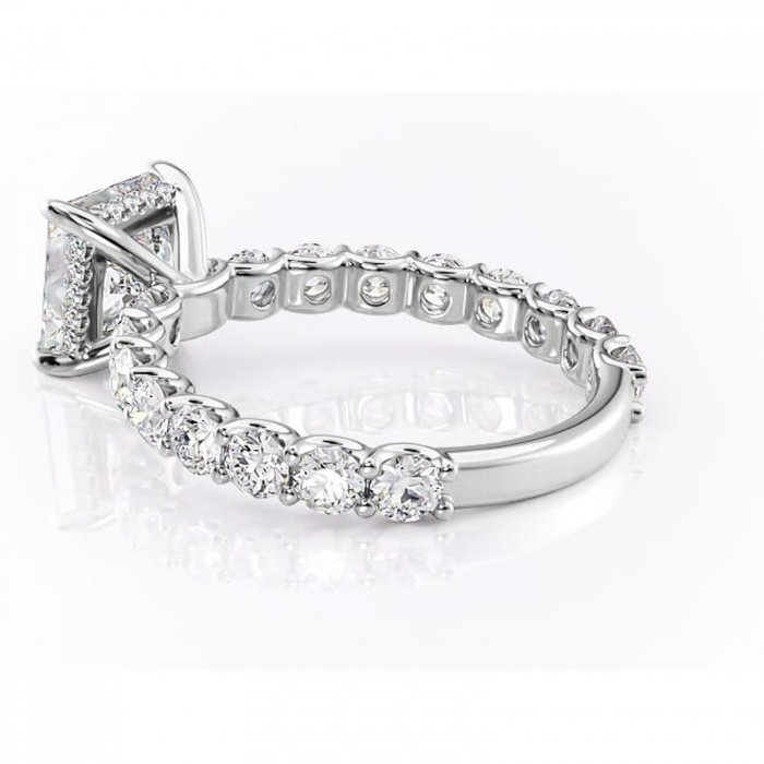 Inel de logodnă Floralie din aur Alb 14kt cu moissanite tăietură princess – Pietre laterale excepțional | Personalizează și configurează gratuit online [5]