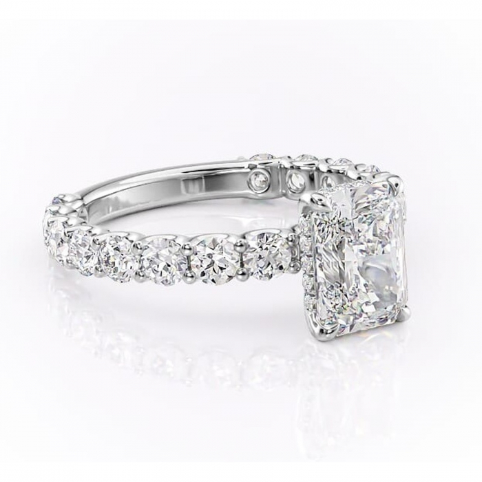 Inel de logodnă Floralie din aur Alb 14kt cu moissanite tăietură radiantă – Pietre laterale excepțional | Personalizează și configurează gratuit online [1]