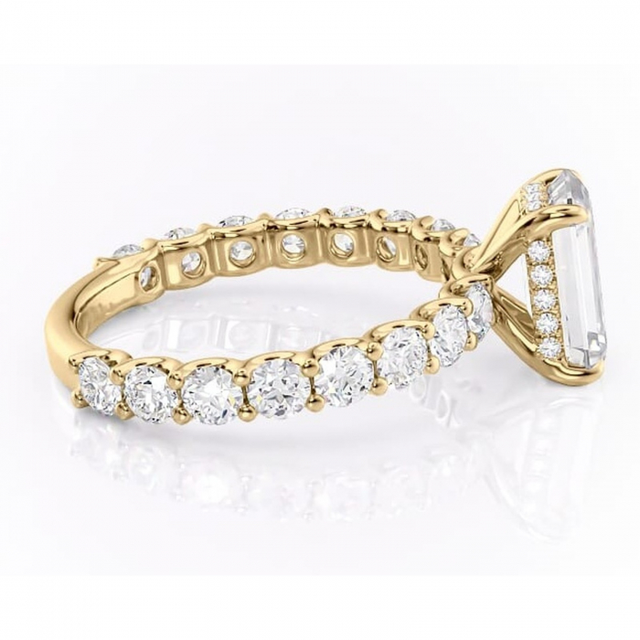 Inel de logodnă Floralie din aur Galben 18kt cu moissanite tăietură smarald – Pietre laterale excepțional | Personalizează și configurează gratuit online [2]