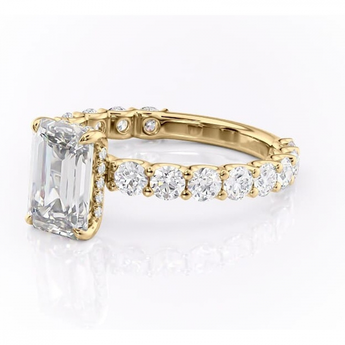 Inel de logodnă Floralie din aur Galben 18kt cu moissanite tăietură smarald – Pietre laterale excepțional | Personalizează și configurează gratuit online [7]