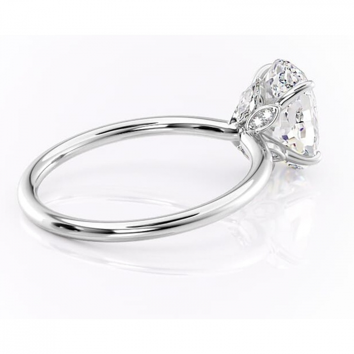 Inel de logodnă Garnet din aur Alb 14kt cu moissanite tăietură ovală – Solitar rafinată pentru profil înalt | Personalizează și configurează gratuit online [3]