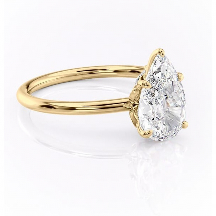 Inel de logodnă Garnet din aur Galben 14kt cu moissanite tăietură pară – Solitar rafinată pentru profil înalt | Personalizează și configurează gratuit online [1]