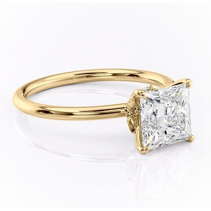 Inel de logodnă Garnet din aur Galben 18kt cu moissanite tăietură princess – Solitar rafinată pentru profil înalt | Personalizează și configurează gratuit online [1]