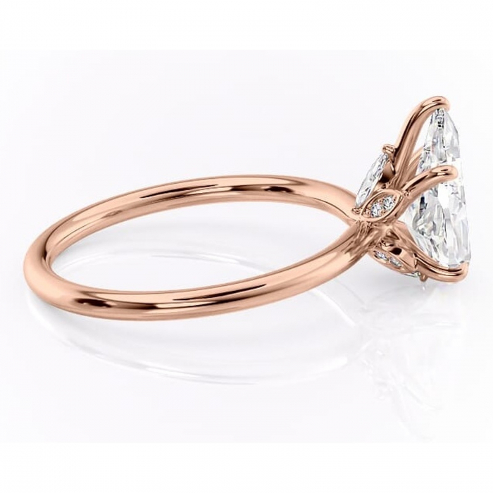 Inel de logodnă Garnet din aur Rose 18kt cu moissanite tăietură pară – Solitar rafinată pentru profil înalt | Personalizează și configurează gratuit online [2]