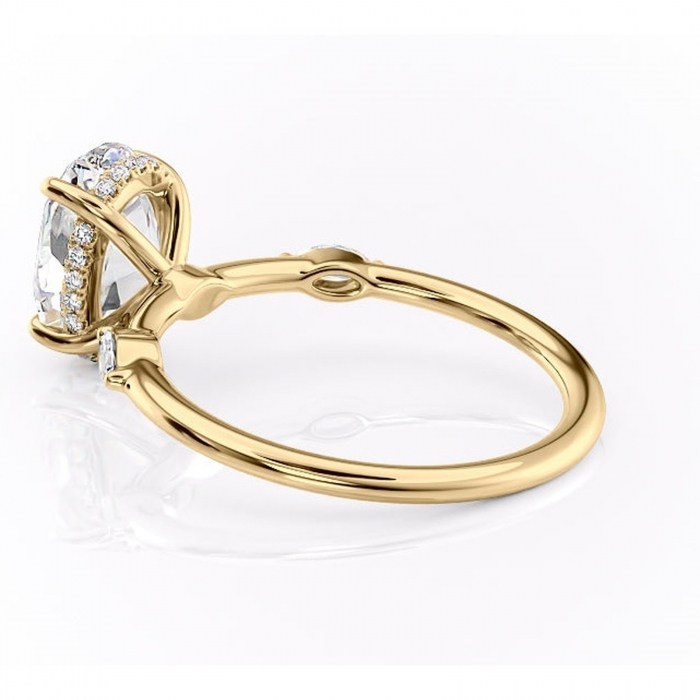 Inel de logodnă Gemina din aur Galben 14kt cu moissanite tăietură ovală – Pietre laterale rafinată pentru profil înalt | Personalizează și configurează gratuit online [5]