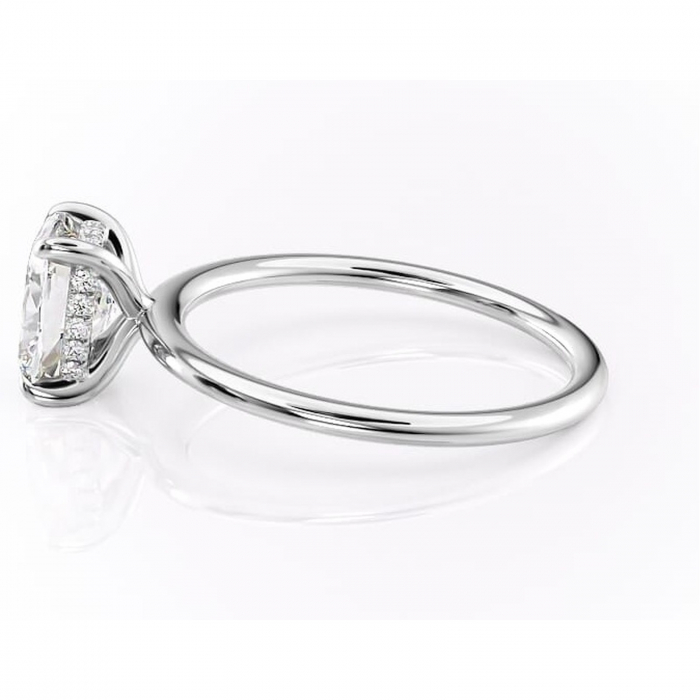 Inel de logodnă Genevieve din aur Alb 14kt cu moissanite tăietură pernă – Solitar rafinată pentru profil înalt | Personalizează și configurează gratuit online [6]